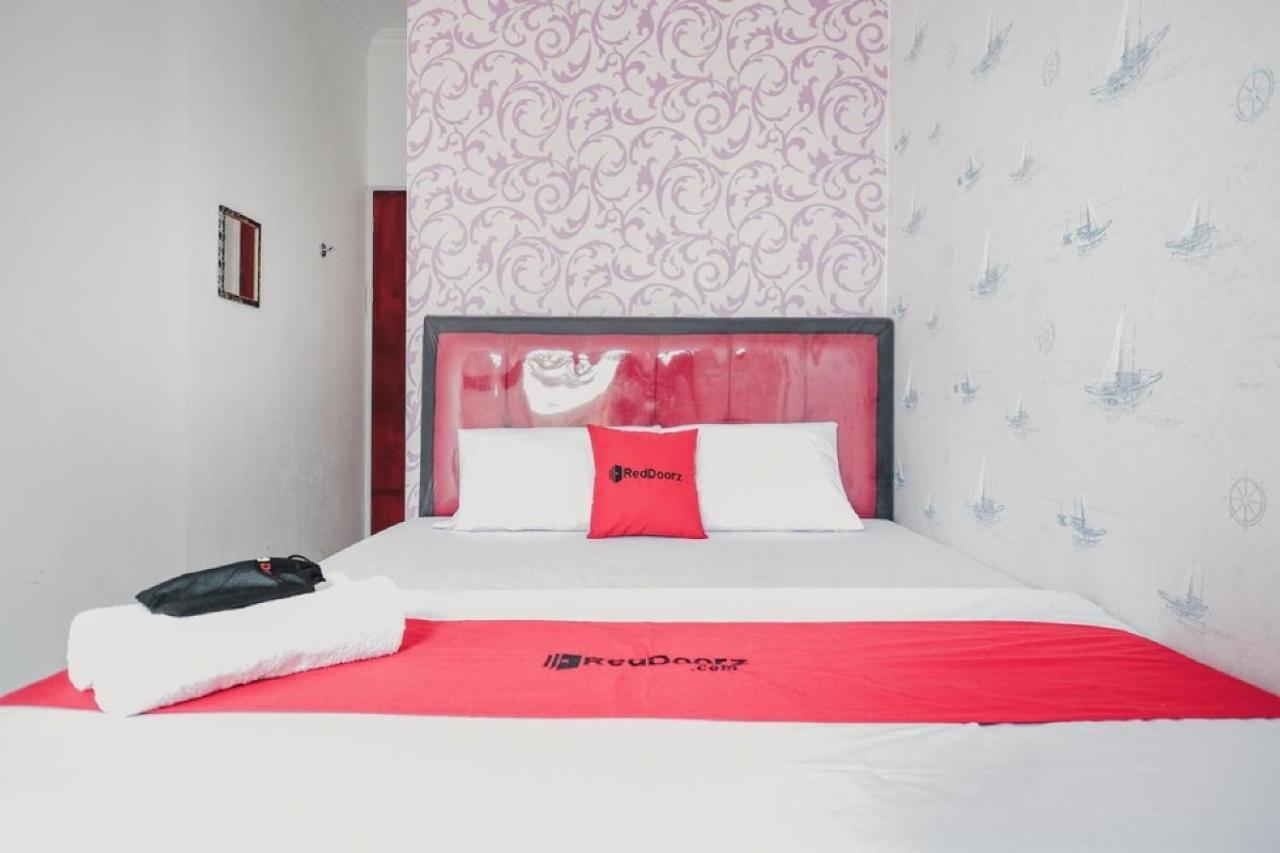 Reddoorz Near Nagoya Hill Batam 4 Hotel Jodoh  Eksteriør billede