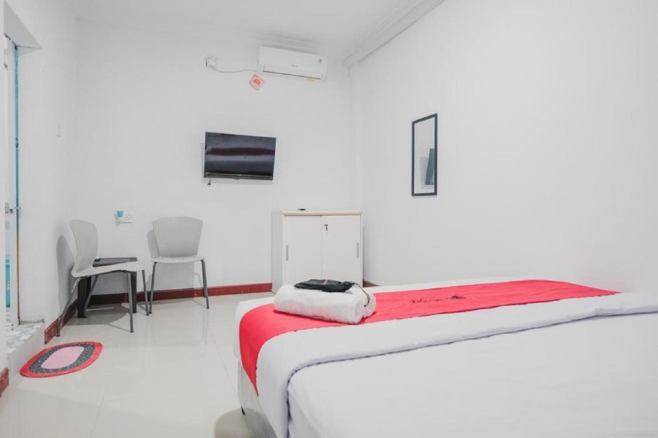 Reddoorz Near Nagoya Hill Batam 4 Hotel Jodoh  Eksteriør billede