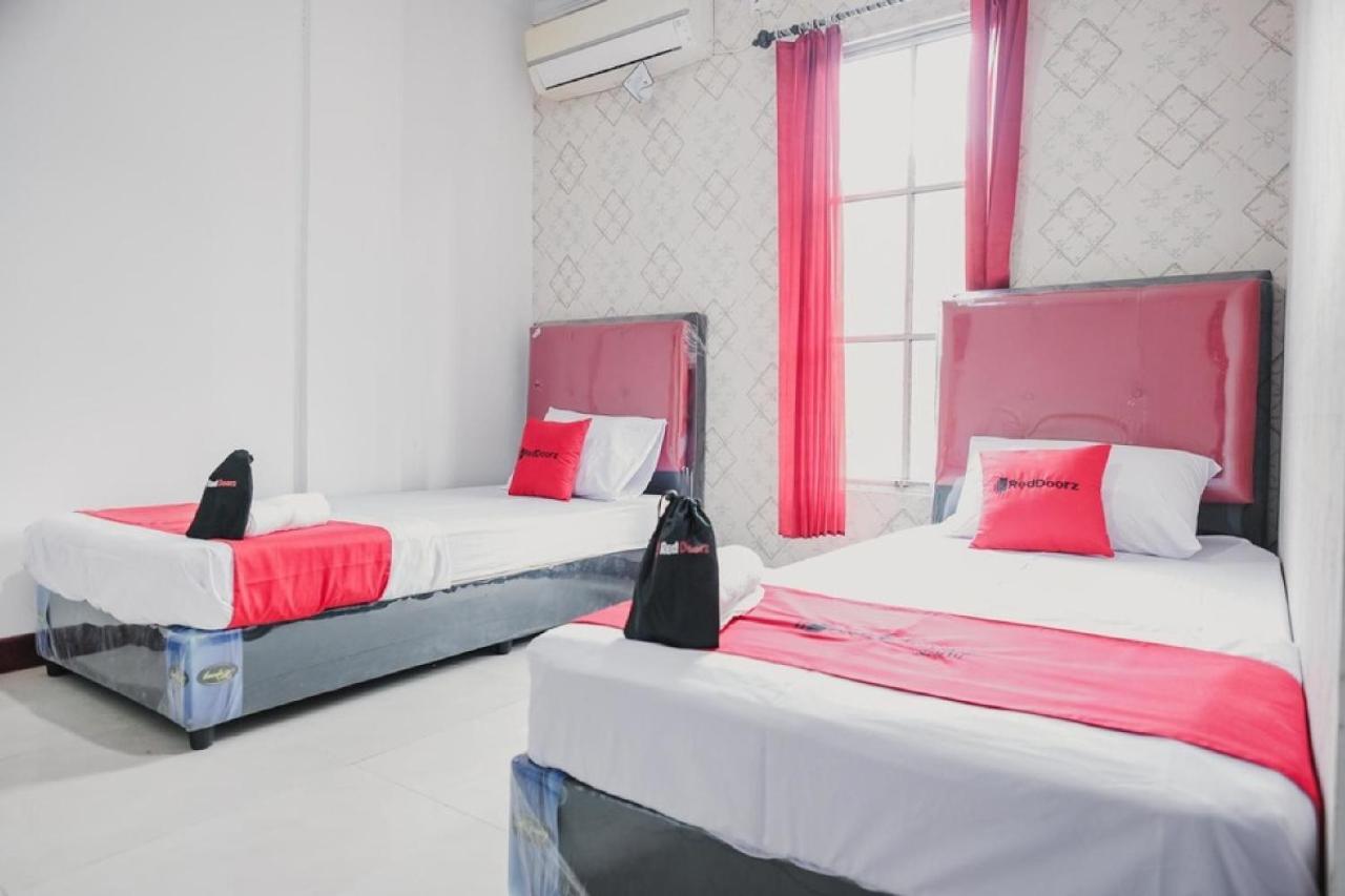 Reddoorz Near Nagoya Hill Batam 4 Hotel Jodoh  Eksteriør billede