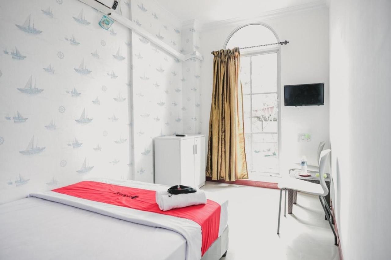 Reddoorz Near Nagoya Hill Batam 4 Hotel Jodoh  Eksteriør billede